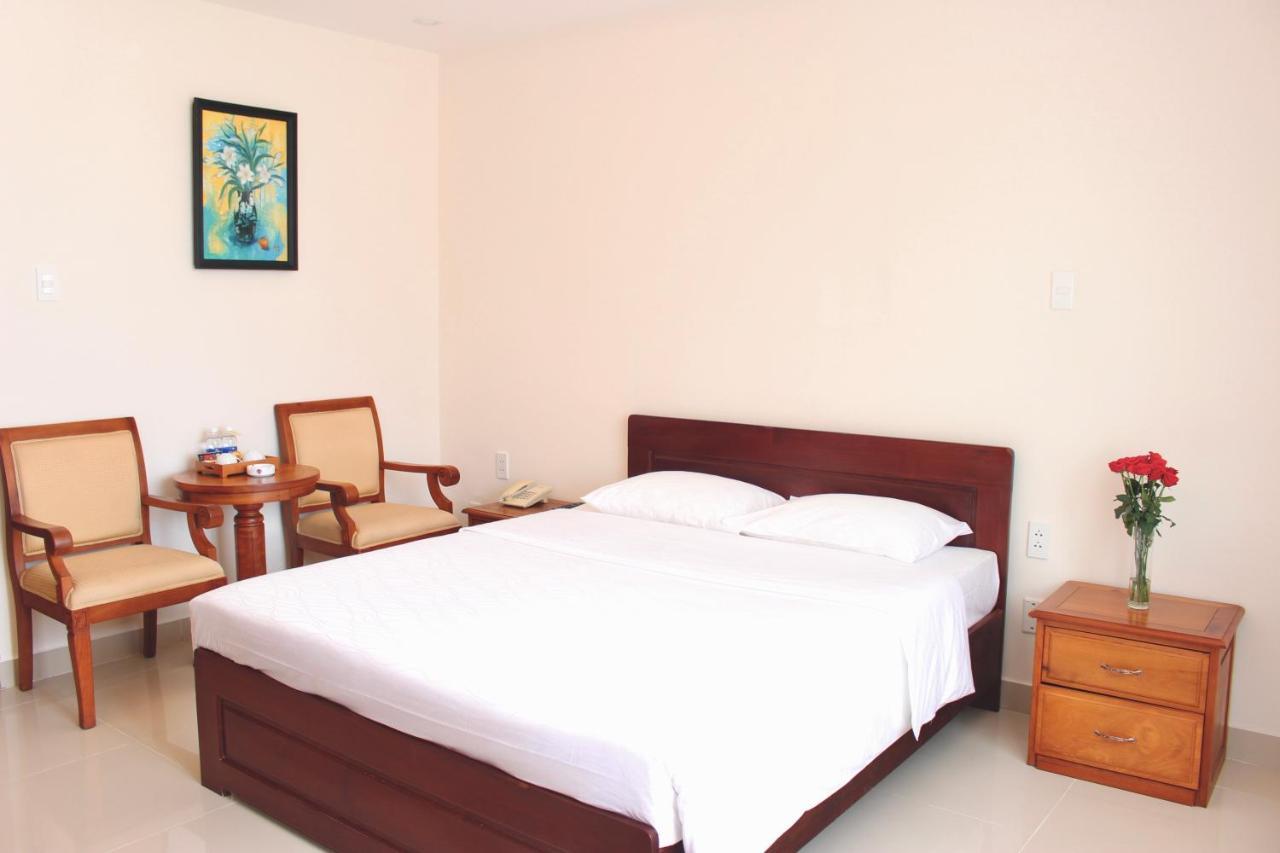 Tan Son Nhat 2 Hotel Cidade de Ho Chi Minh Exterior foto