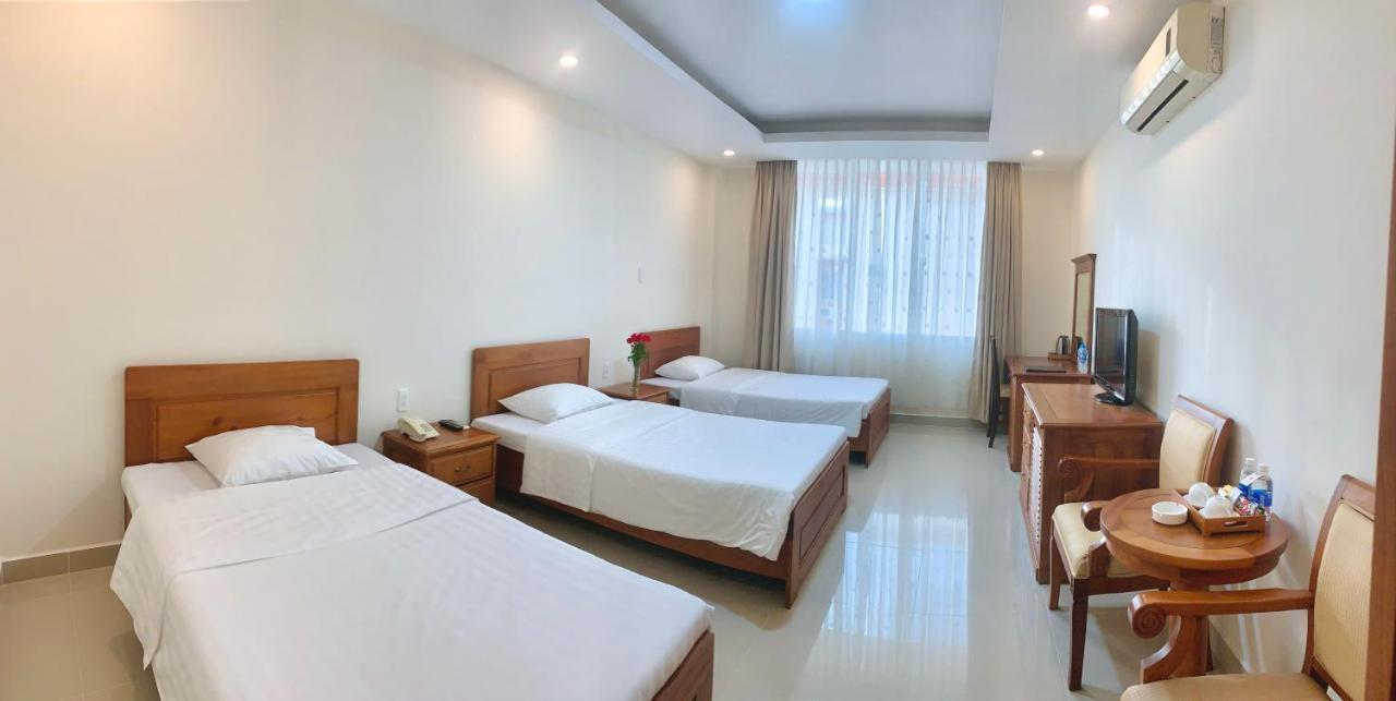 Tan Son Nhat 2 Hotel Cidade de Ho Chi Minh Exterior foto