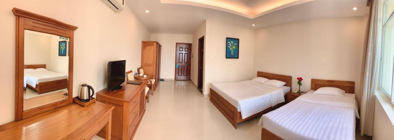 Tan Son Nhat 2 Hotel Cidade de Ho Chi Minh Exterior foto